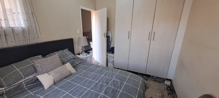 2 Bedroom Property for Sale in Noordwyk Gauteng