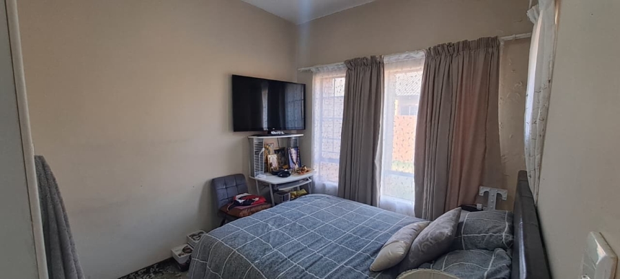 2 Bedroom Property for Sale in Noordwyk Gauteng