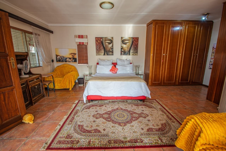 6 Bedroom Property for Sale in Montana Park Gauteng