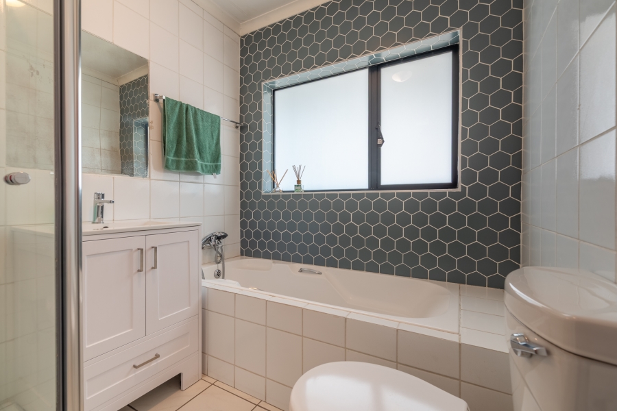 3 Bedroom Property for Sale in Sharonlea Gauteng