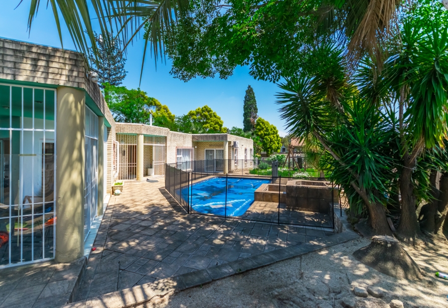 3 Bedroom Property for Sale in Buccleuch Gauteng