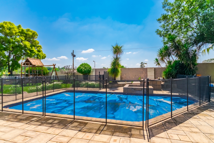 3 Bedroom Property for Sale in Buccleuch Gauteng