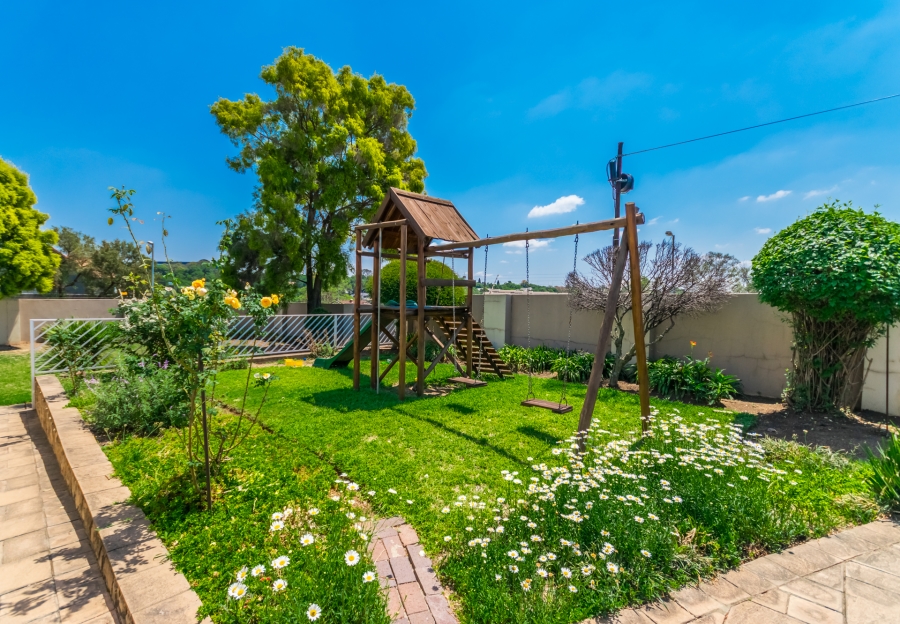 3 Bedroom Property for Sale in Buccleuch Gauteng