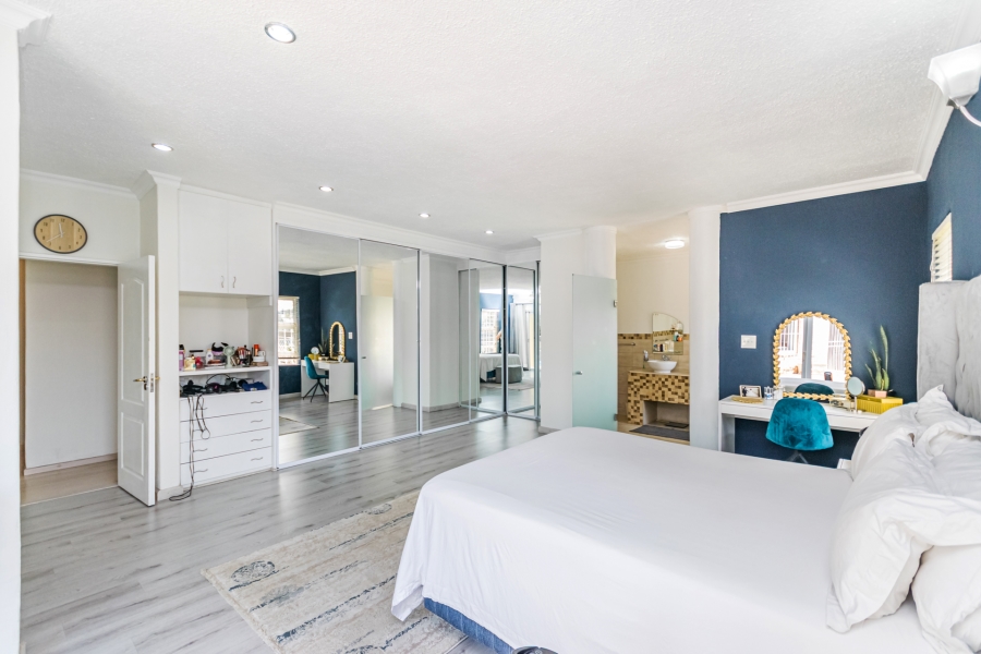 3 Bedroom Property for Sale in Buccleuch Gauteng