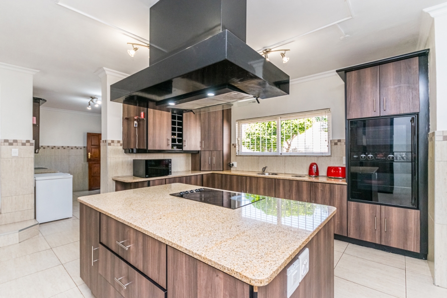 3 Bedroom Property for Sale in Buccleuch Gauteng