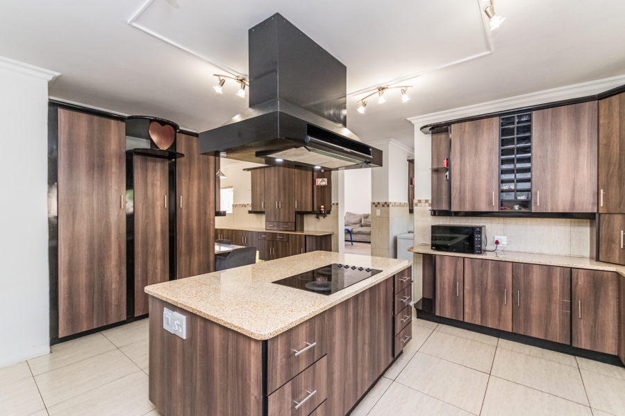 3 Bedroom Property for Sale in Buccleuch Gauteng