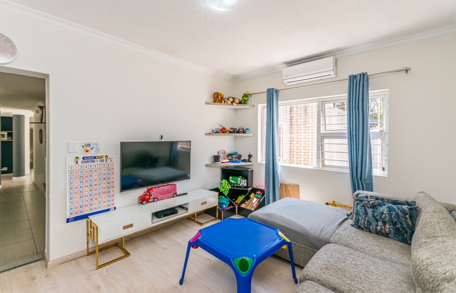 3 Bedroom Property for Sale in Buccleuch Gauteng