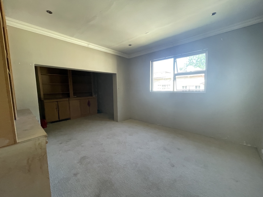 8 Bedroom Property for Sale in Auckland Park Gauteng