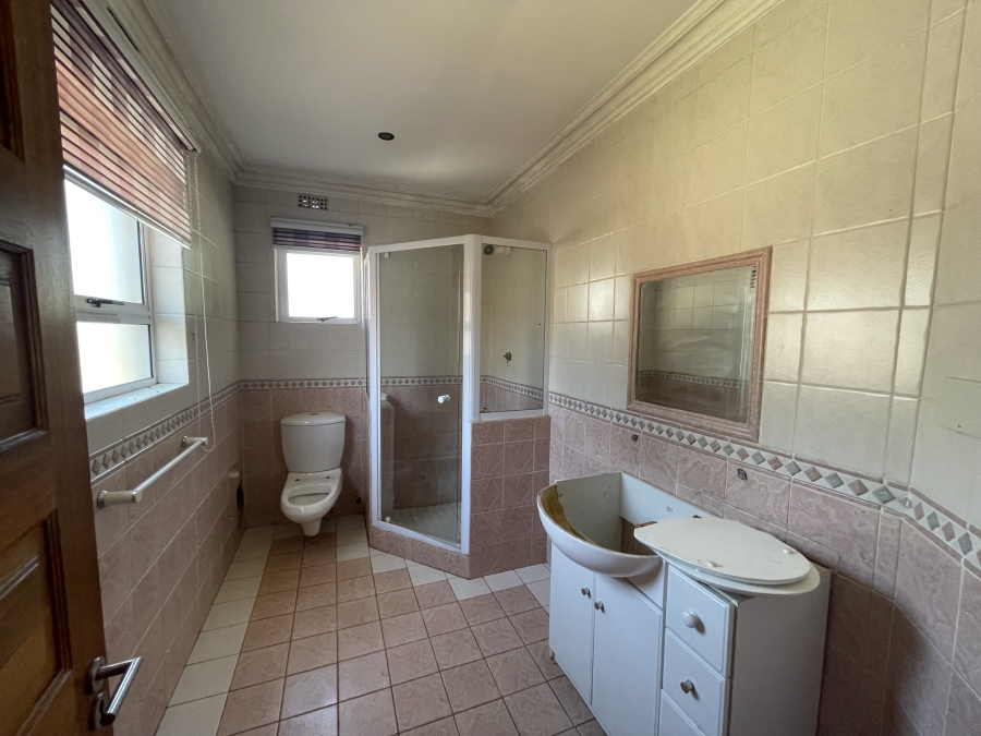 8 Bedroom Property for Sale in Auckland Park Gauteng