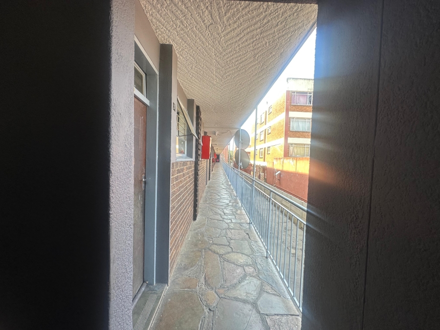 2 Bedroom Property for Sale in Kempton Park Central Gauteng