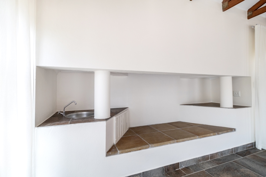 5 Bedroom Property for Sale in Ashlea Gardens Gauteng