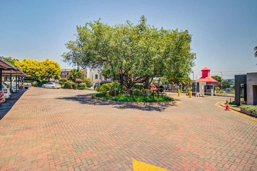 2 Bedroom Property for Sale in Marais Steyn Park Gauteng