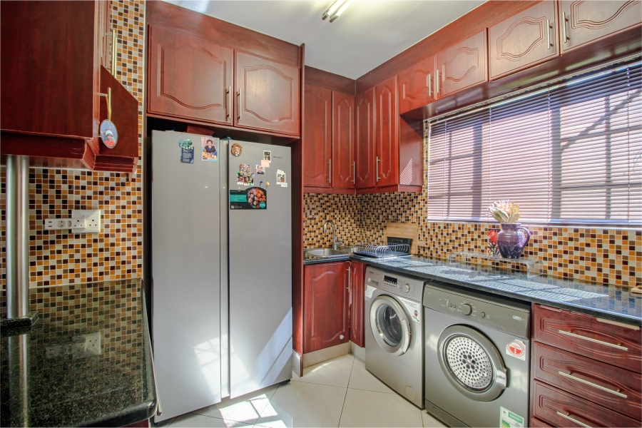 2 Bedroom Property for Sale in Eden Glen Gauteng
