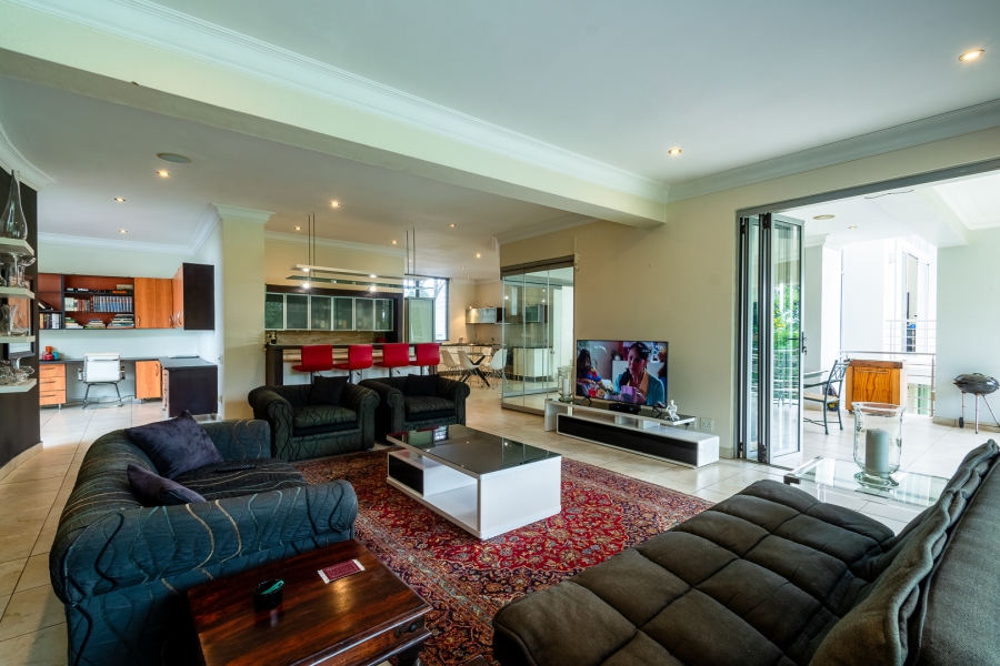 6 Bedroom Property for Sale in Waterkloof Ridge Gauteng