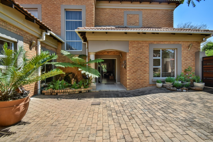 4 Bedroom Property for Sale in Midstream Estate Gauteng