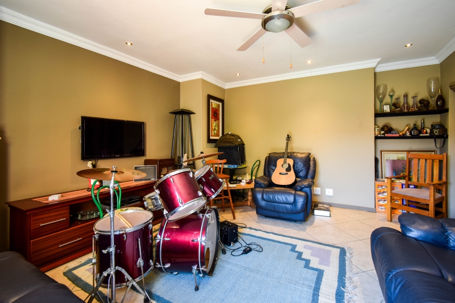 4 Bedroom Property for Sale in Midstream Estate Gauteng