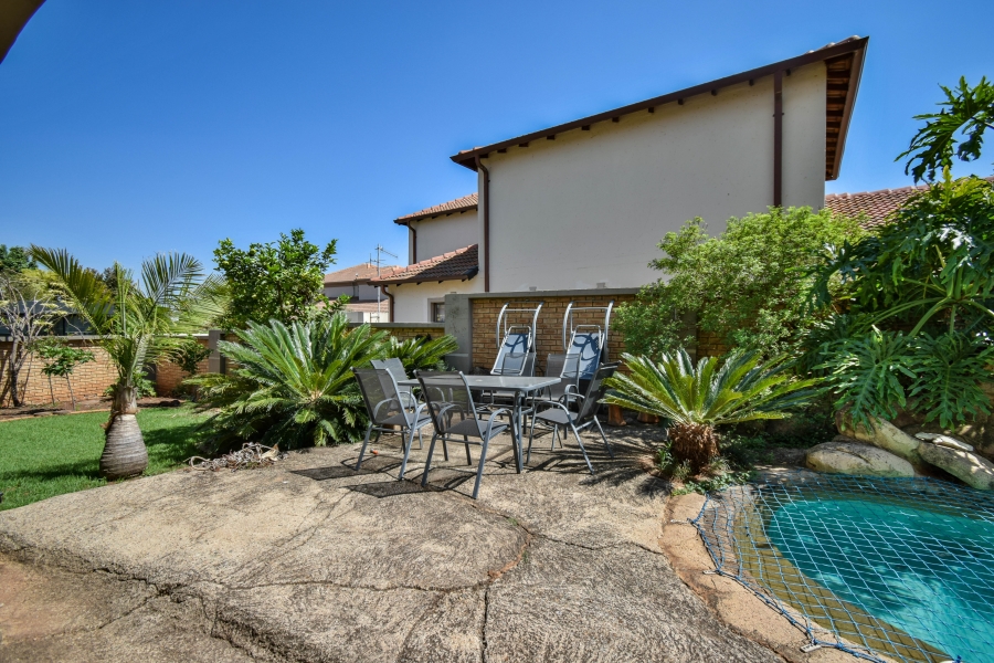 4 Bedroom Property for Sale in Midstream Estate Gauteng
