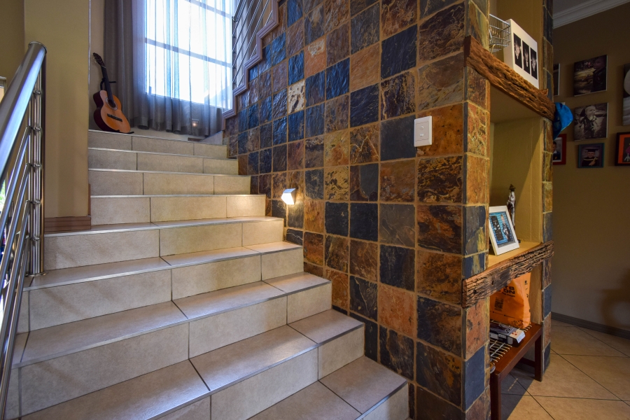 4 Bedroom Property for Sale in Midstream Estate Gauteng