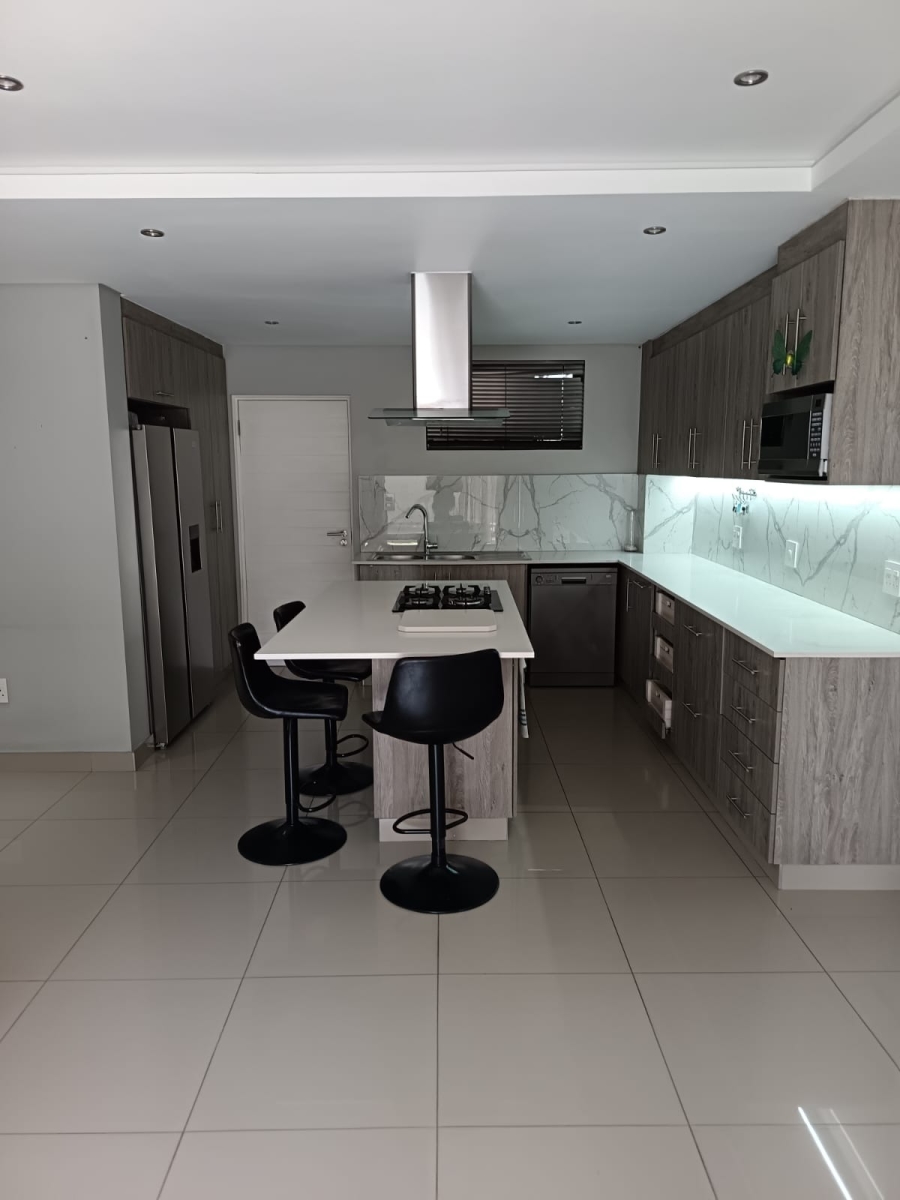 3 Bedroom Property for Sale in Broadacres Gauteng