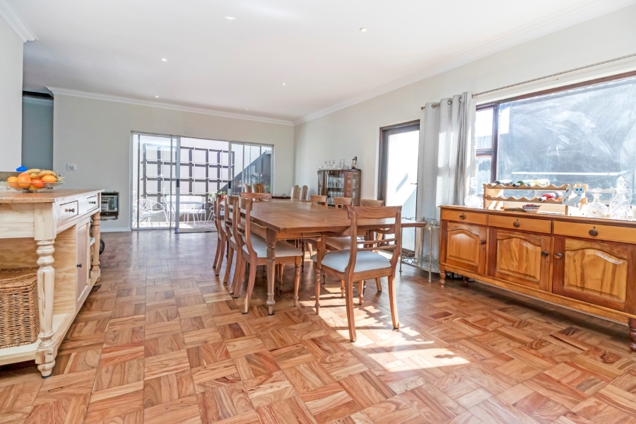 4 Bedroom Property for Sale in Highlands North Gauteng