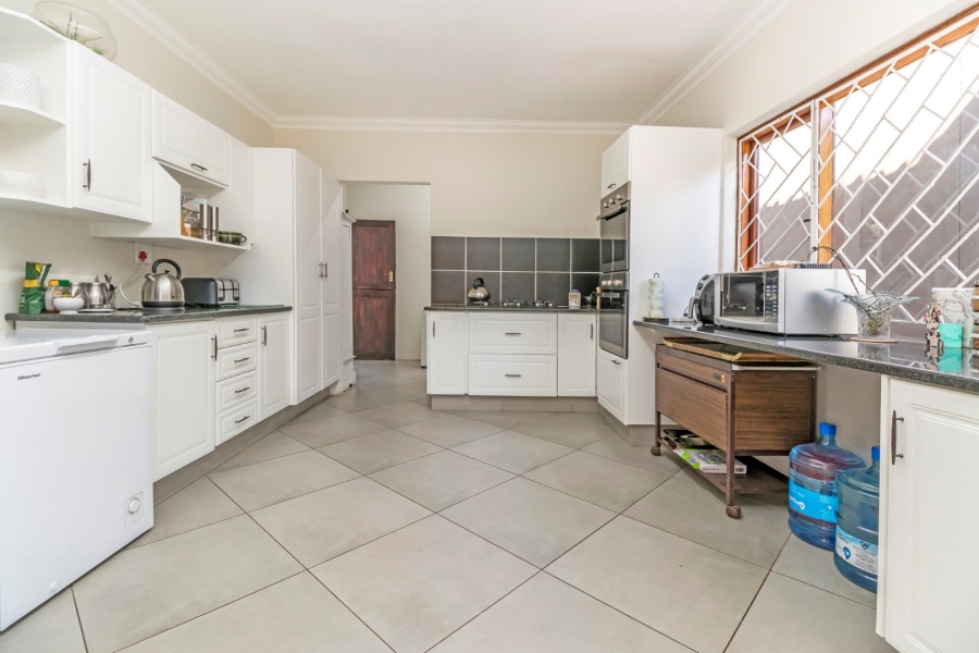 4 Bedroom Property for Sale in Highlands North Gauteng