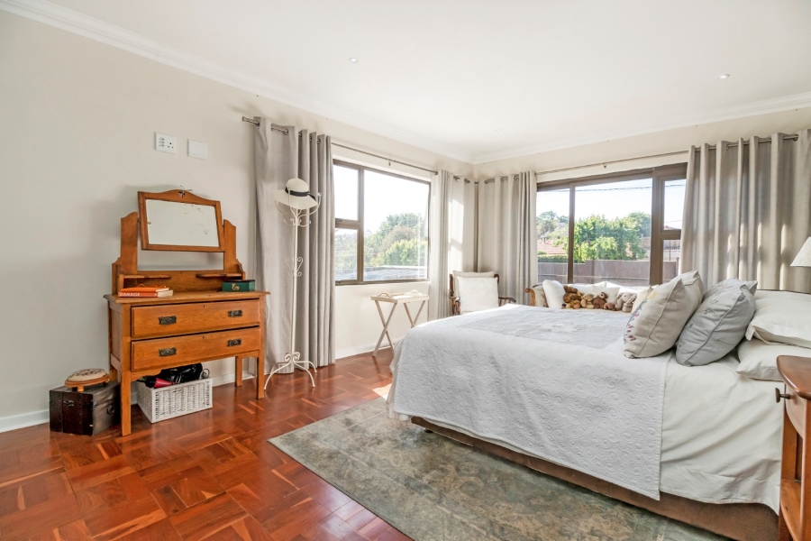 4 Bedroom Property for Sale in Highlands North Gauteng