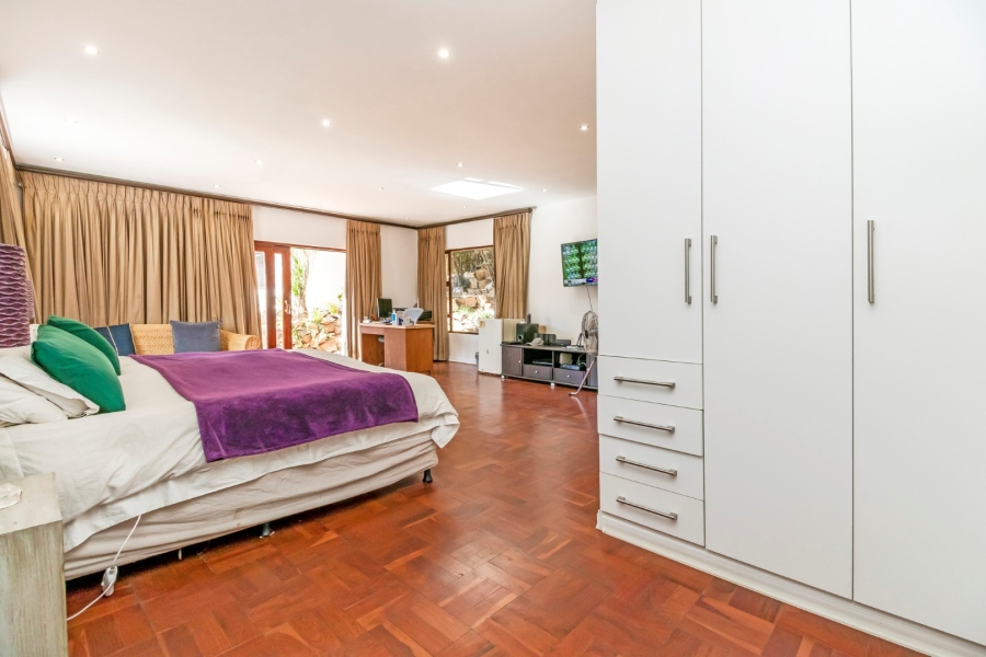 4 Bedroom Property for Sale in Highlands North Gauteng