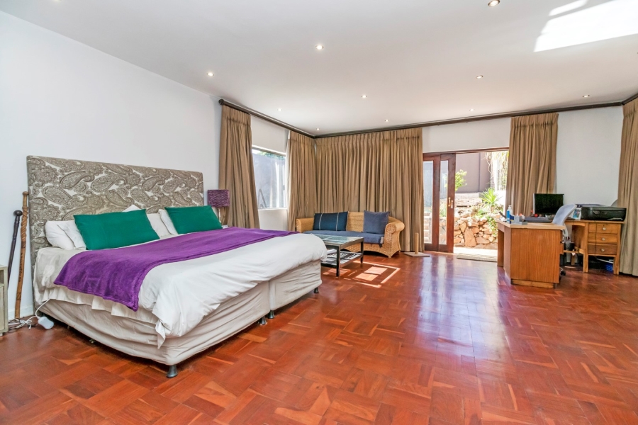 4 Bedroom Property for Sale in Highlands North Gauteng