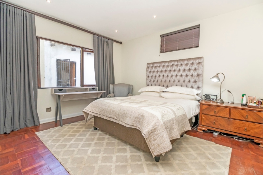 4 Bedroom Property for Sale in Highlands North Gauteng