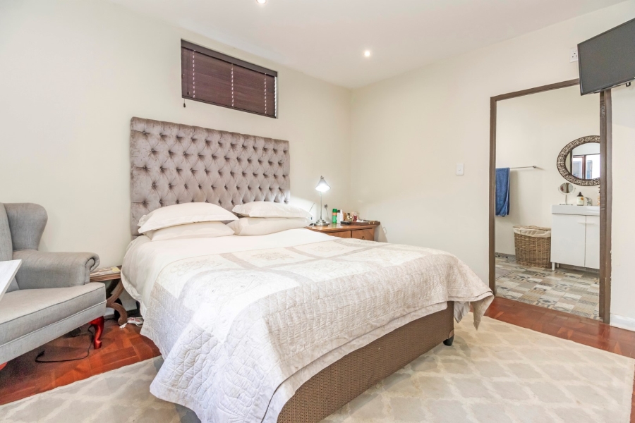 4 Bedroom Property for Sale in Highlands North Gauteng