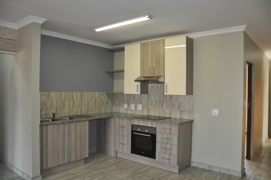 2 Bedroom Property for Sale in Noordwyk Gauteng
