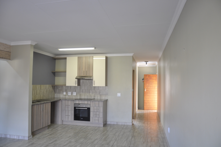 2 Bedroom Property for Sale in Noordwyk Gauteng