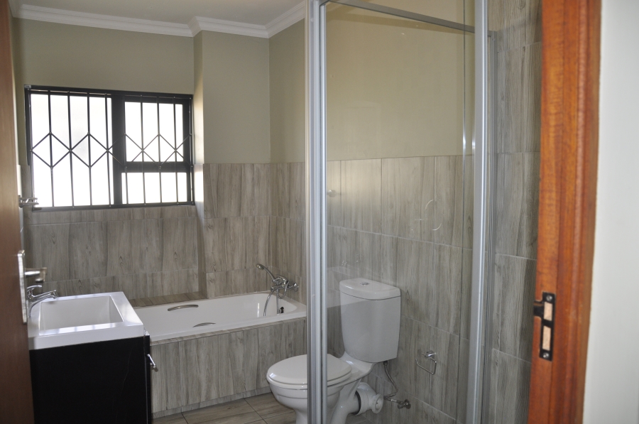 2 Bedroom Property for Sale in Noordwyk Gauteng