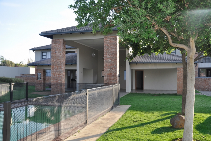 2 Bedroom Property for Sale in Noordwyk Gauteng