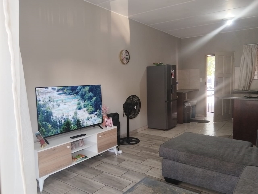 2 Bedroom Property for Sale in North Riding Gauteng
