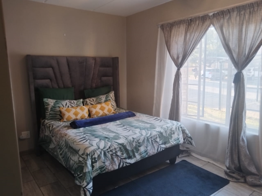 2 Bedroom Property for Sale in North Riding Gauteng