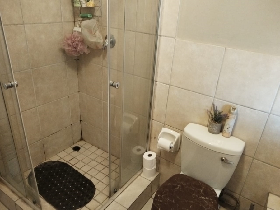 2 Bedroom Property for Sale in North Riding Gauteng