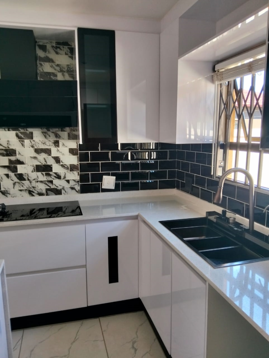 4 Bedroom Property for Sale in Klippoortje Gauteng