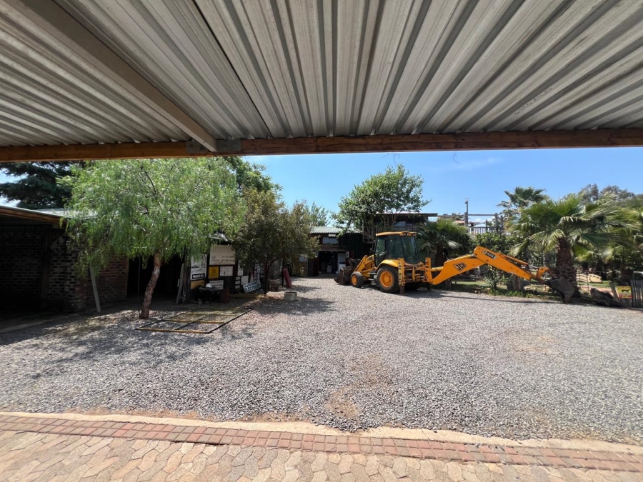 10 Bedroom Property for Sale in Homelands Gauteng