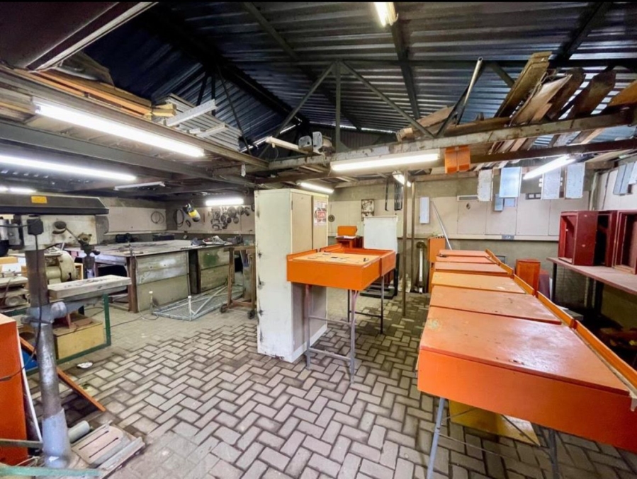 10 Bedroom Property for Sale in Homelands Gauteng