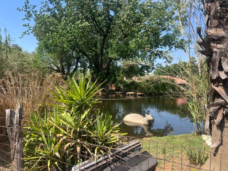 10 Bedroom Property for Sale in Homelands Gauteng