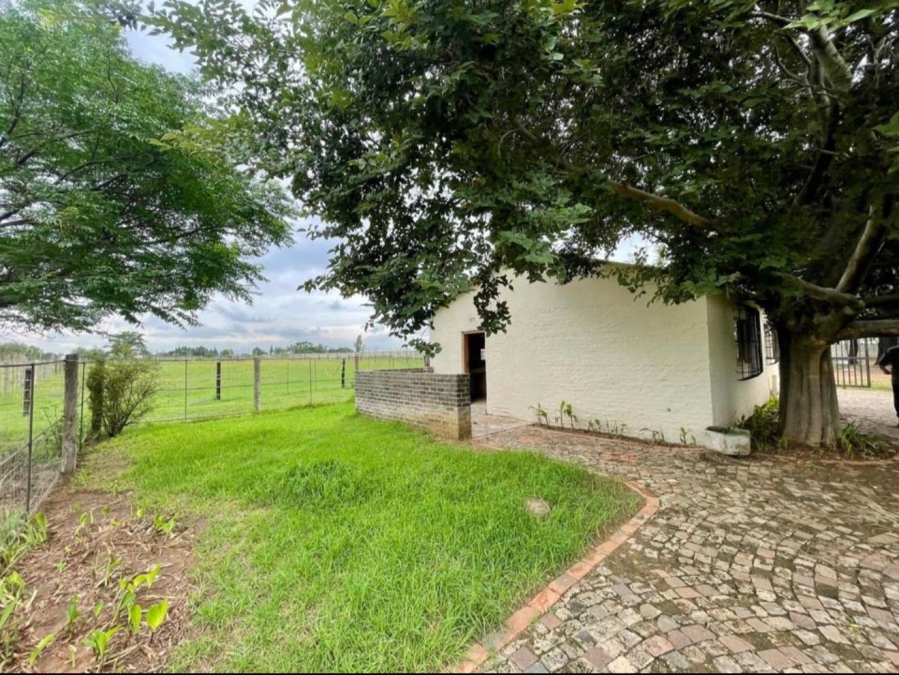 10 Bedroom Property for Sale in Homelands Gauteng