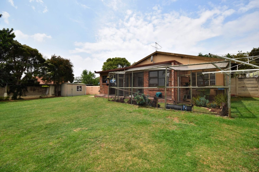 3 Bedroom Property for Sale in Bloubosrand Gauteng