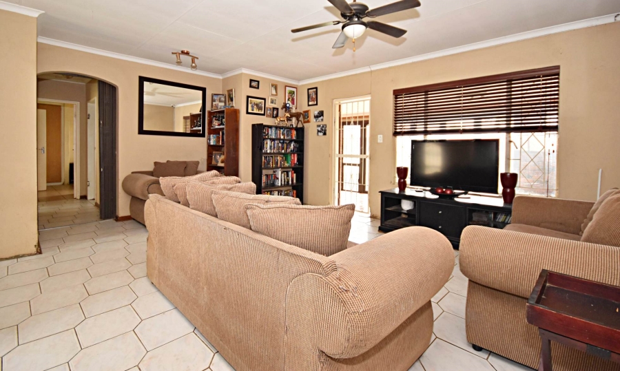 3 Bedroom Property for Sale in Bloubosrand Gauteng