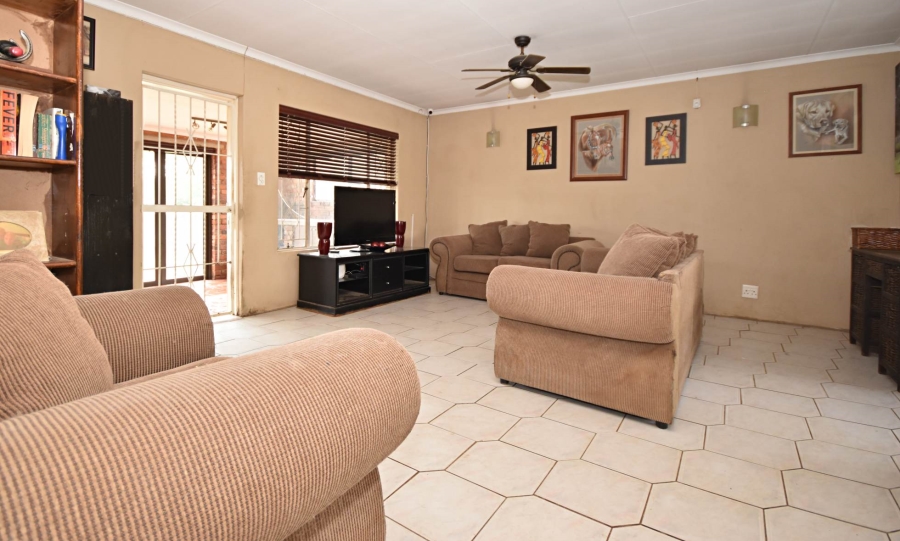 3 Bedroom Property for Sale in Bloubosrand Gauteng