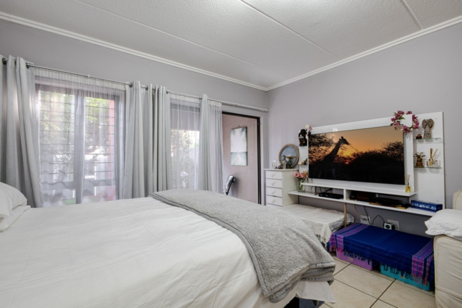 0 Bedroom Property for Sale in Lonehill Gauteng