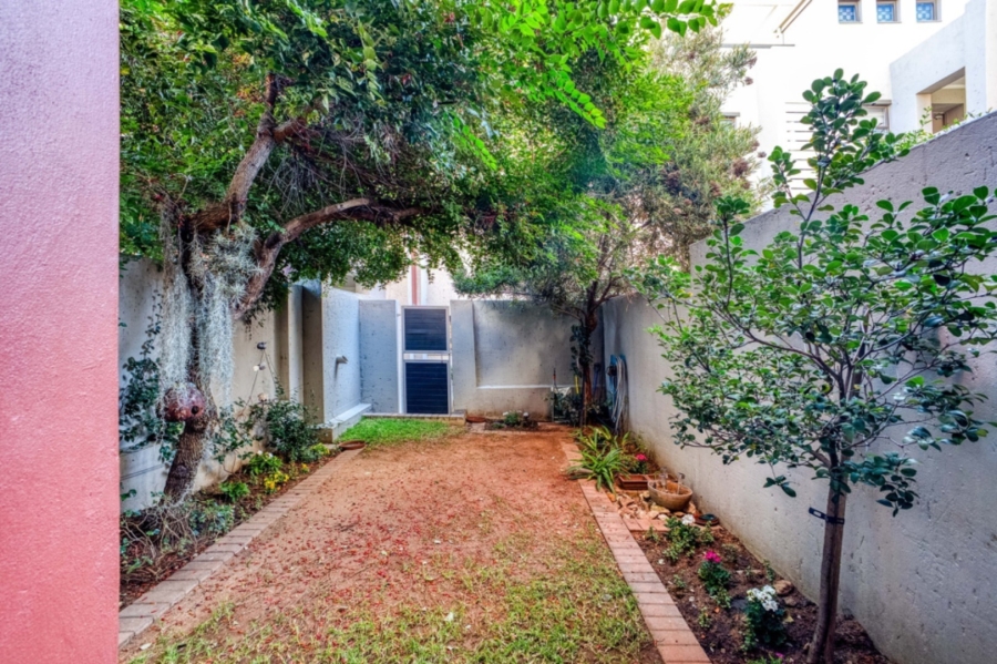 0 Bedroom Property for Sale in Lonehill Gauteng