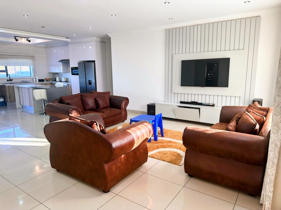 3 Bedroom Property for Sale in The Orchards Gauteng