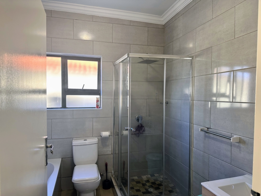 3 Bedroom Property for Sale in The Orchards Gauteng