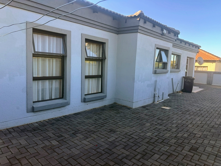 3 Bedroom Property for Sale in The Orchards Gauteng